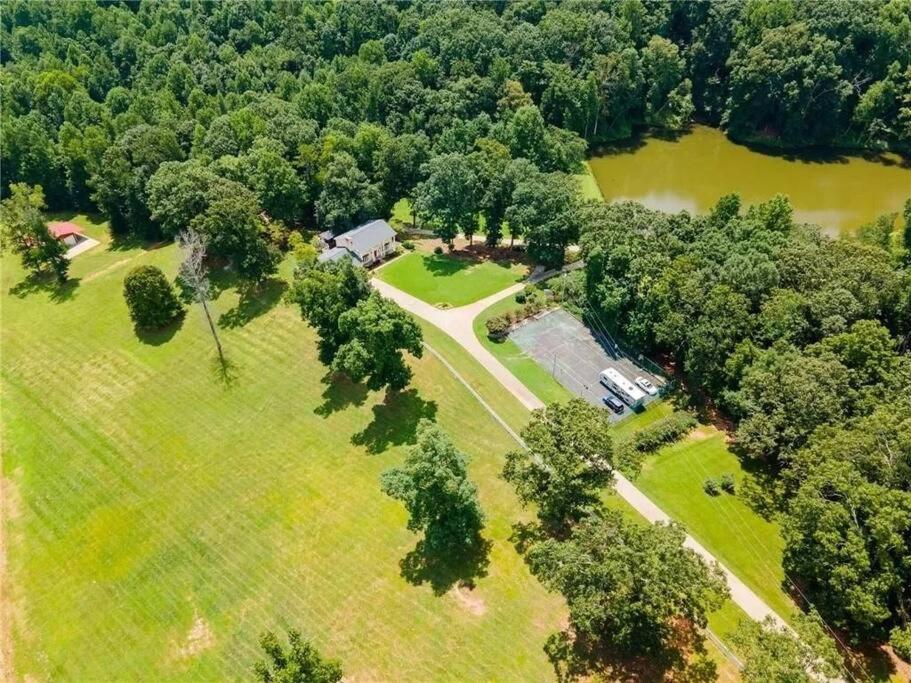 Southern Home And Fishing Lake. Gainesville Exteriér fotografie